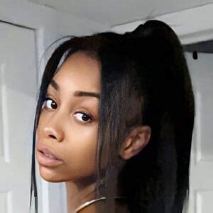 Sara Blonde Estrella de TikTok Edad cumpleaños biografía hechos familia patrimonio neto