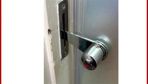 how to install latch on door
