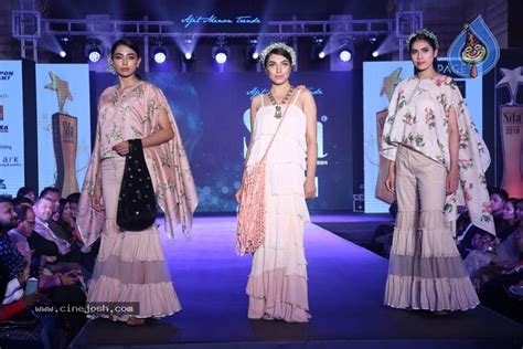 South Indian Fashion Awards 2018 Photo 7 Of 13