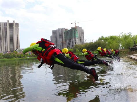 基层动态丨炎炎夏日练兵酣，水域训练正当时 知乎