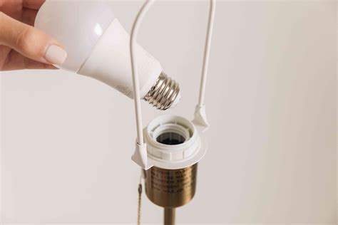 How Much Volts Does A Light Bulb Take » Wiring Work
