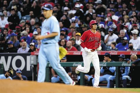 【mlb】大歓声からのため息大谷翔平vs菊池雄星の「花巻東対決」 第3打席でフェンス手前までの中飛：中日スポーツ・東京中日スポーツ