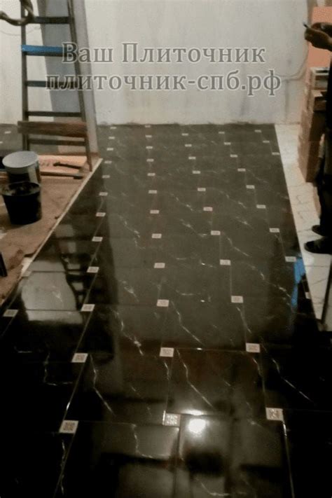 Укладка плитки на пол цены в Спб. Ваш Плиточник.