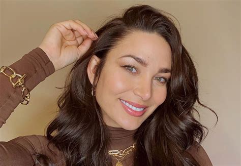 Diosa Lisandra Silva Impact Al Lucir Su Figura Postparto En Bikini