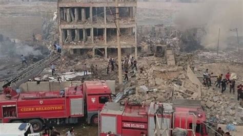 Elf Tote bei Anschlag in Türkei: Autobombe explodiert vor ...