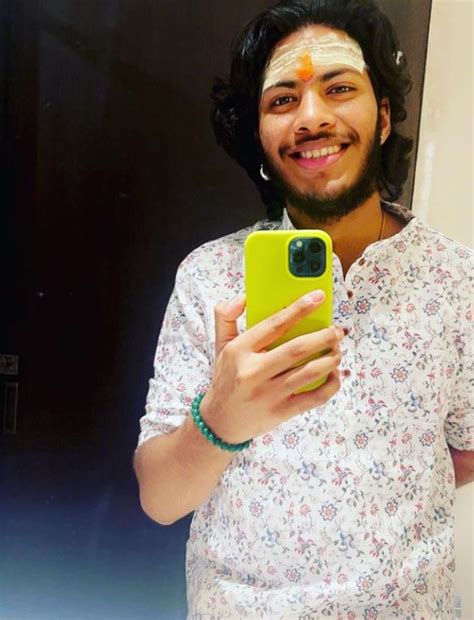 armaan khan singer wiki age girlfriend family facts  ustad