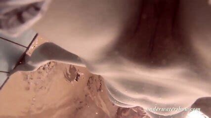 Blonde Babe Okuneva Shaved Pussy Underwater Swimming Pussy Juicy