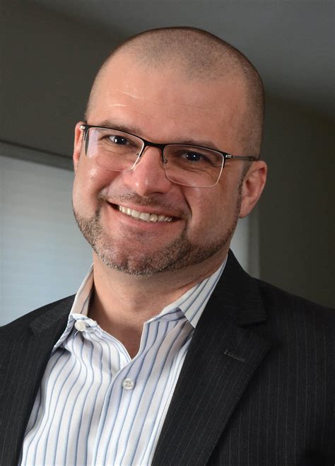 Data-Driven Selling: Enhancing Business Strategy in the Digital Age