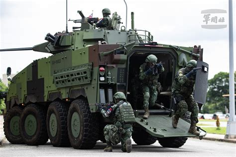 Taiwan Military Police 202nd Command.[4096x2731] : r/MilitaryPorn