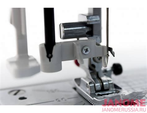 Компьютерная швейная машина Janome Skyline S3 - Компьютеризированные ...