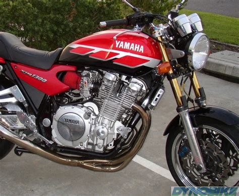 Review Of Yamaha Xjr Pictures Live Photos Description