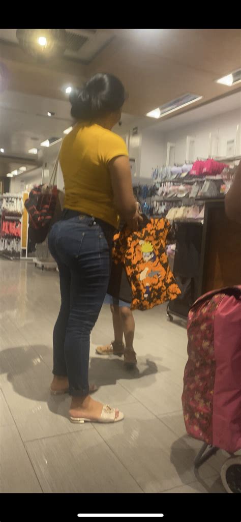 Mexican With A Delicious Ass In Jeans HOT Tight Jeans Forum