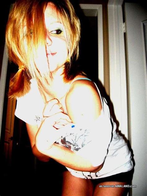 Picture Gallery Of A Group Of Alternative Hotties Showing Off Porn Pictures XXX Photos Sex