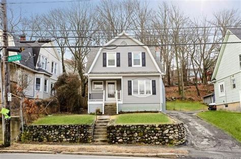 136 Meriden Rd, Waterbury, CT 06705 for Sale in Waterbury, Connecticut ...