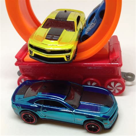 JULIAN S HOT WHEELS BLOG Holiday Express Hot Wheels Train Car McDonald S Happy Meal Toy