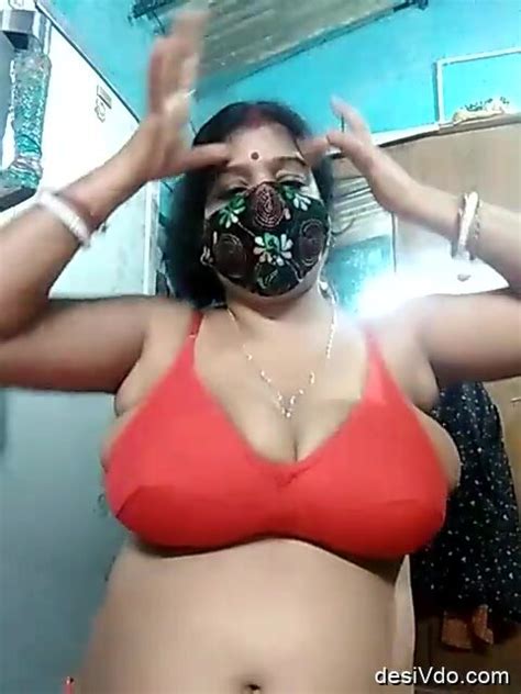 Hot Aunty Big Boob Show Thisvid