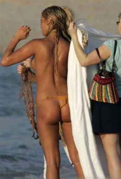 Danielle Lloyd Showing Her Amazing Hot And Perfect Body In Bikini Porn Pictures XXX Photos Sex