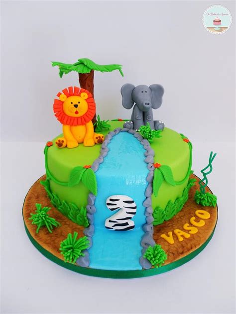 Sweet Jungle Decorated Cake By Ana Crachat Cake CakesDecor