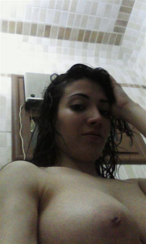 Indian Bhabhi Big Boobs Desi Naked Photos Collection