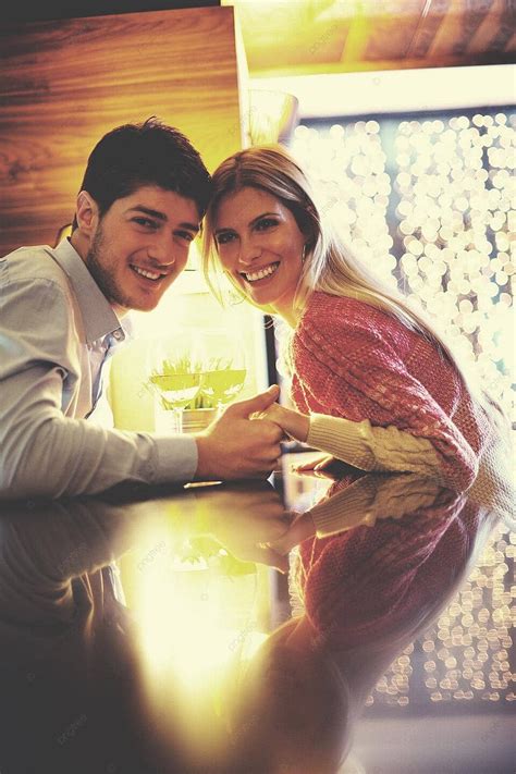 Romantic Evening Date Joy Beautiful Romance Photo Background And ...