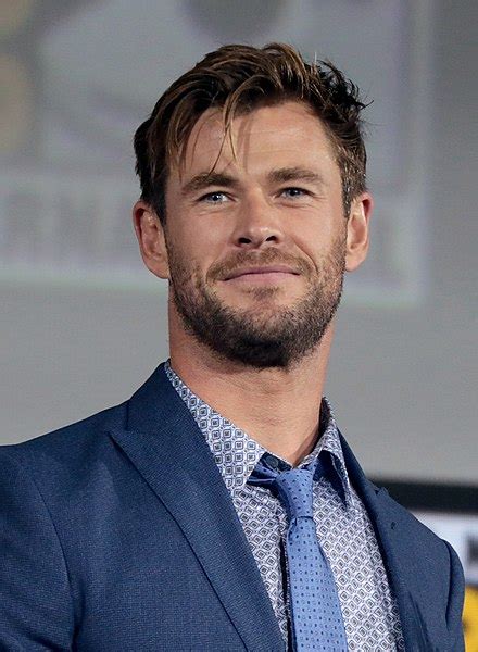 Chris Hemsworth - Wikipedia