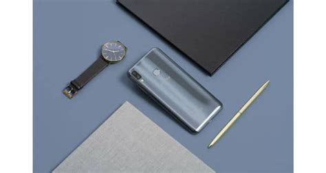 Infinix Introduces HOT S3X First AI Selfie Smartphone With Notch Display