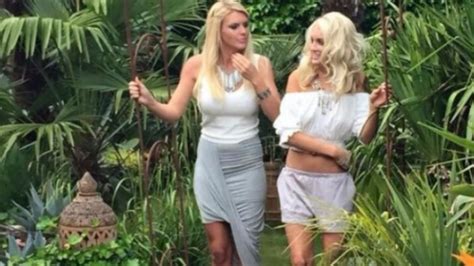 Les Anges 7 Amélie Neten et Aurélie Dotremont en shooting pour