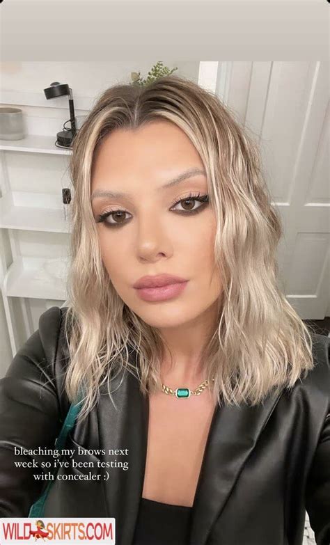 Alissa Violet Alissaviolet Baileyss Nude OnlyFans Instagram Leaked Photo 39