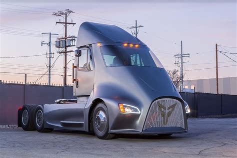 Tesla Semi Electric Truck Gets Its Power from Several Model 3 Motors