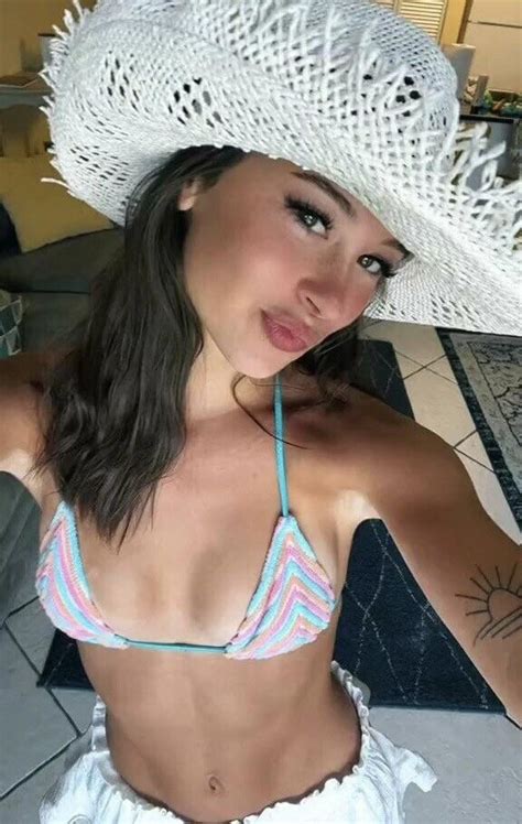 New Hot Sexy Alexis Dudley Bikini Pics