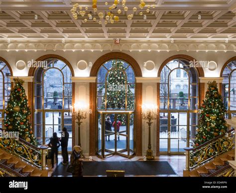 Lotte New York Palace Christmas Tree Hi Res Stock Photography And