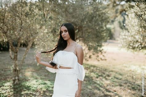 Chanelle Punton Chanellehehe 35buy Nude OnlyFans Leaks Fappening FappeningBook