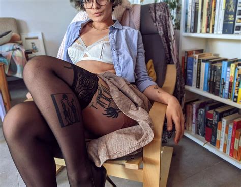 Would You Slip My Skirt Up To See My Tats Nudes Hotchickswithtattoos Nude Pics Org