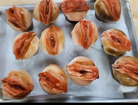 Vulva Cupcakes Pk