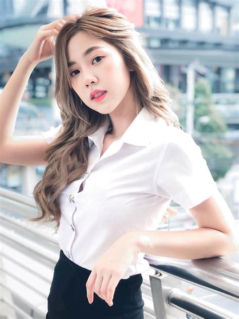 V G I C M C A Hot Girl Th I Lan H T N A Tri U Fan Tr N M Ng Ng I