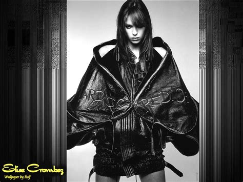 All Images Here The Hot Elise Crombez Walked The Ramp For Victoria S Secret Fashion Shows In