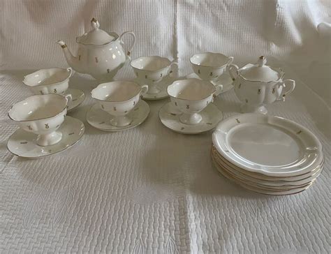 (26) - Gold, Porcelain - Lomonosov Imperial Porcelain - Catawiki