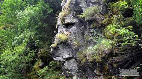 Лъвът от Радуил | Скални спомени