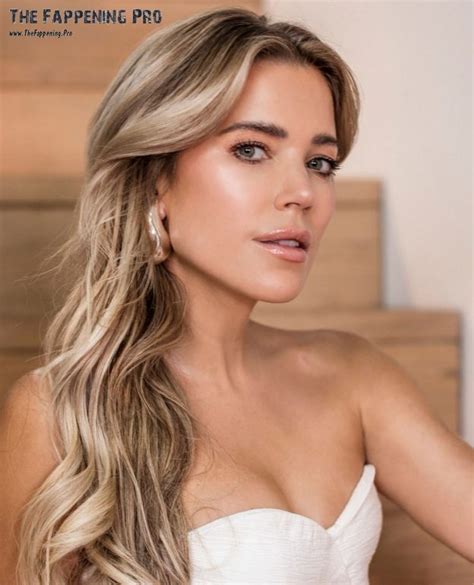 Sylvie Meis Barefoot Blonde MILF Photos The Fappening