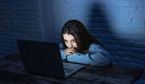 Deepfake Porn Des Milliers De Femmes Ont Vu Des Photos D Elles Nues Se Retrouver Sur Internet