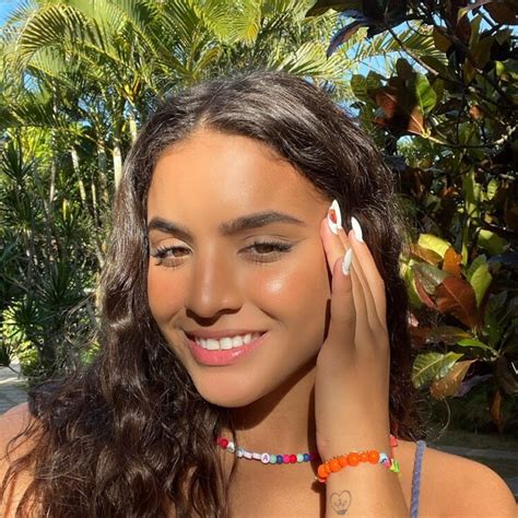 4 Hot Sexy Maria Paula Marques Bikini Pics