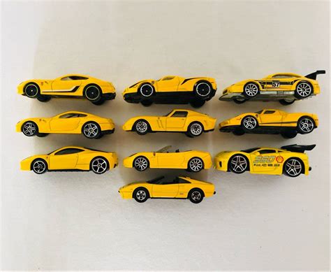 Hot Wheels Ferrari Amarela Kit Miniaturas Produto Masculino Hot Wheels Usado