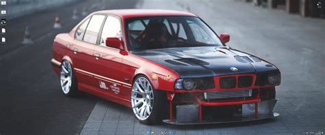 Живые обои Красная BMW E34 скачать на VSThemes.org