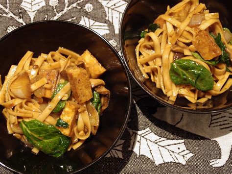 The VegHog: Udon noodles with tofu – Part 1