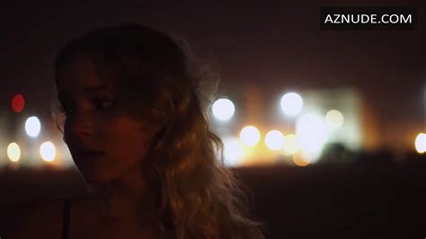 FLOATING NUDE SCENES AZNude