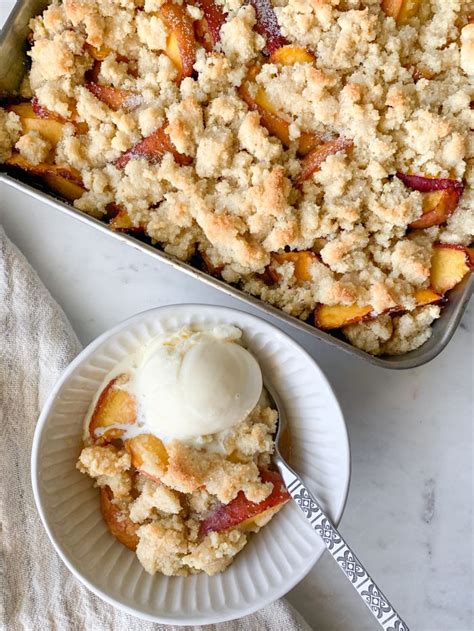 Peach Cobbler with Fresh Peaches (Vegan + Gluten Free) - Bananas about Life