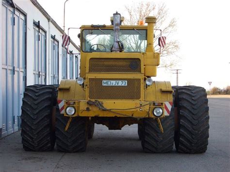 The K 700A Russian К 700 is a four wheel drive heavy duty tractor