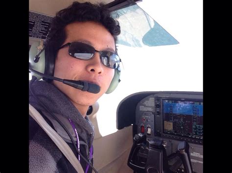 Estudiante Gay Decide Ser Bautizado