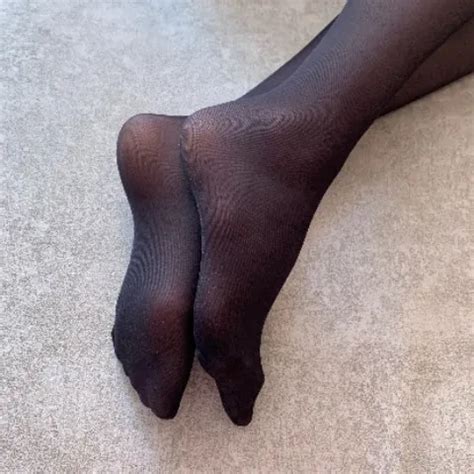Gloria Gimson In Black Nylon Socks Massages Her Feet Hand Fetish Solo Porn XHamster
