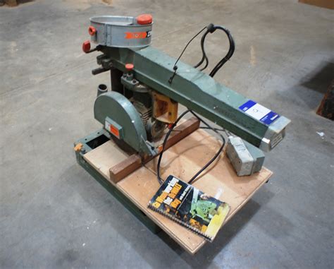 Cleaned Up An Older Radial Arm Saw And Built A Stand